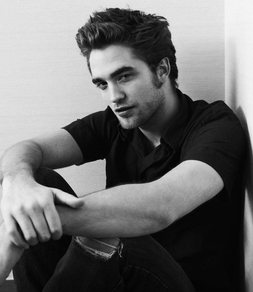 foto-foto Robert Pattinson pemeran Edward cullen di film twilight