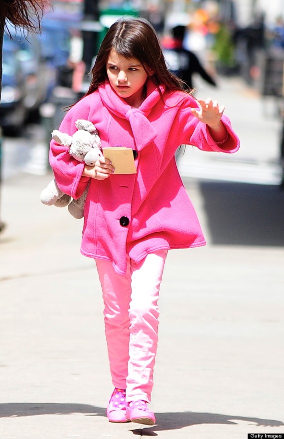 Foto-foto dari Suri Cruise anak Katie Holmes dan Tom Cruise