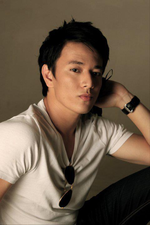 Foto-foto Artis ganteng Billy davidson