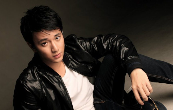 Foto-foto Artis ganteng Billy davidson